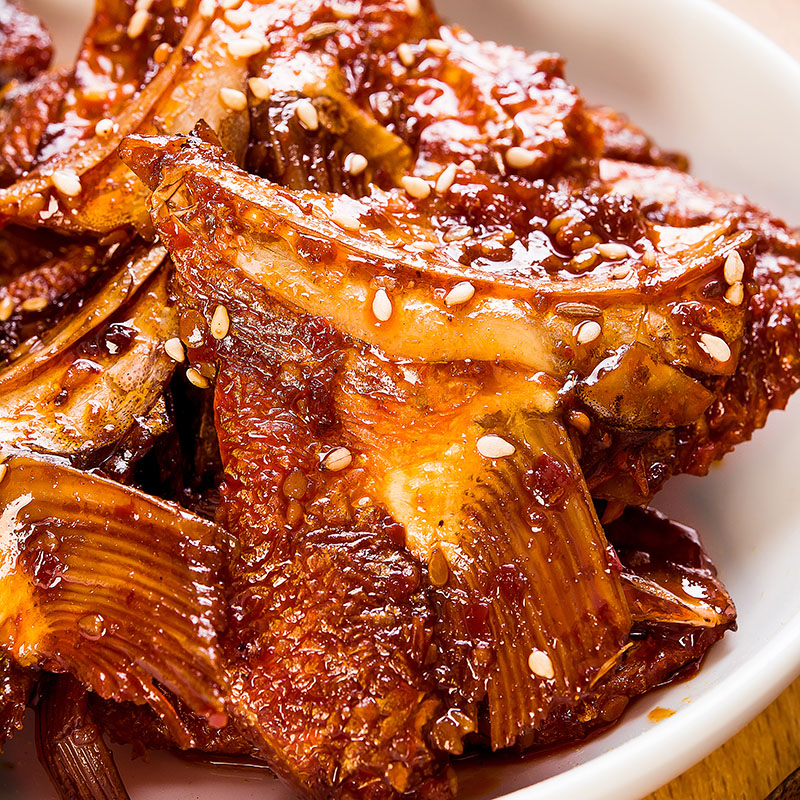 Spicy Fish Jaw Snack